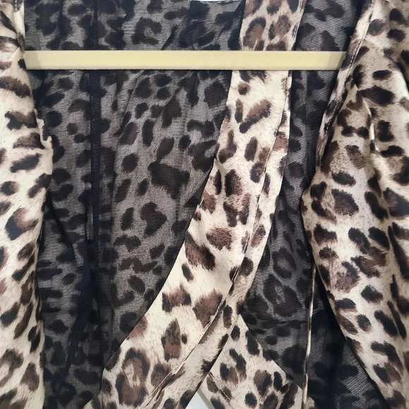 Brown/Black Leopard Print Front Tie Shirt Size S - Picture 10 of 10